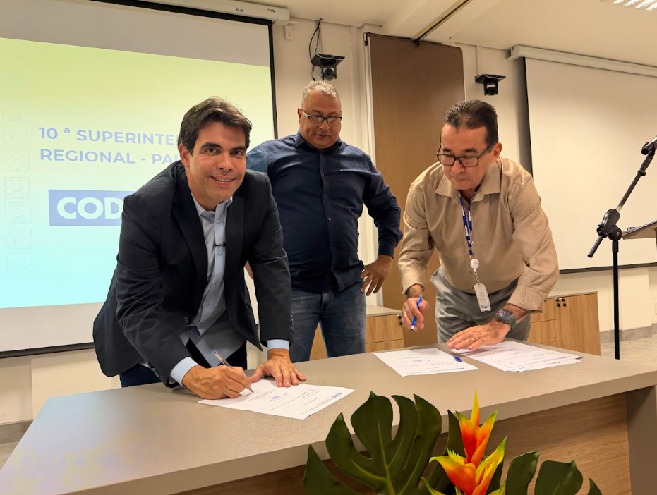 Com emendas de Ricardo Ayres, sete municípios do Tocantins iniciam obras de pavimentação
